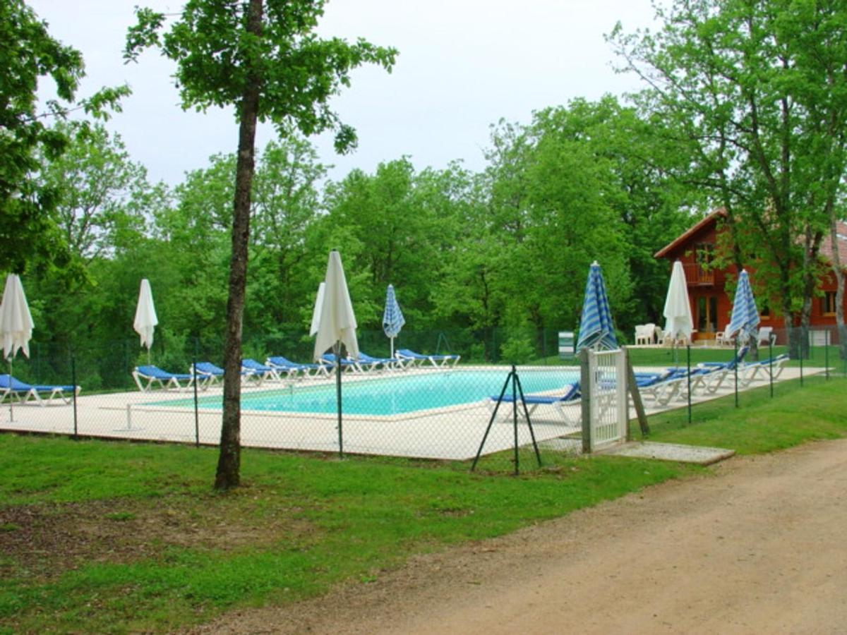 Maison De 2 Chambres Avec Vue Sur Le Lac Piscine Partagee Et Jardin Amenage A Lachapelle Auzac ภายนอก รูปภาพ