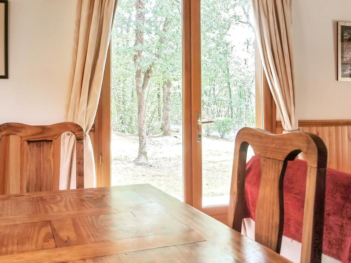 Maison De 2 Chambres Avec Vue Sur Le Lac Piscine Partagee Et Jardin Amenage A Lachapelle Auzac ภายนอก รูปภาพ